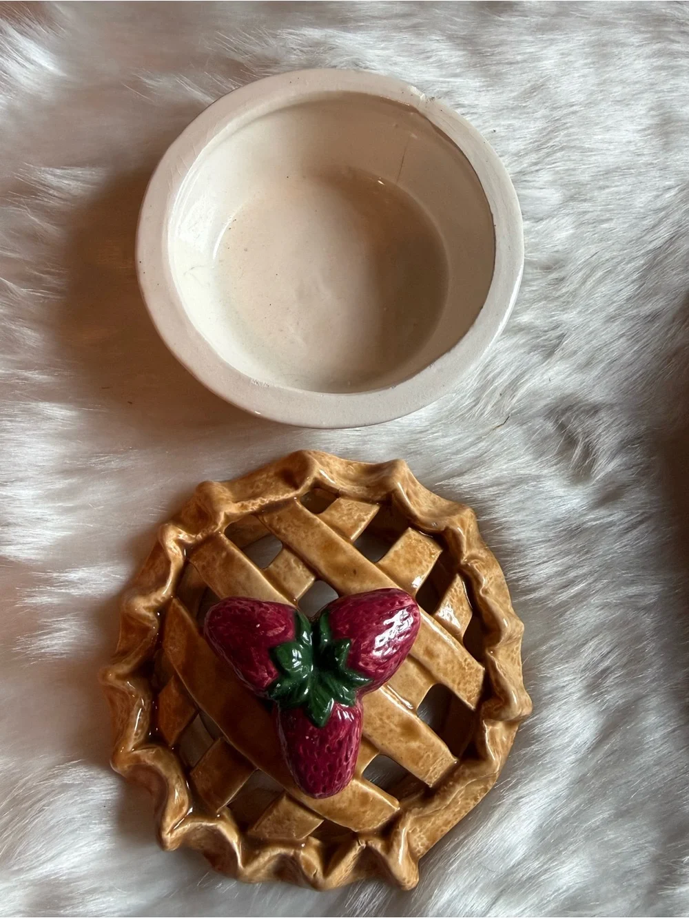Strawberry Bread Basket & Mini Strawberry Pie Accent Jar
